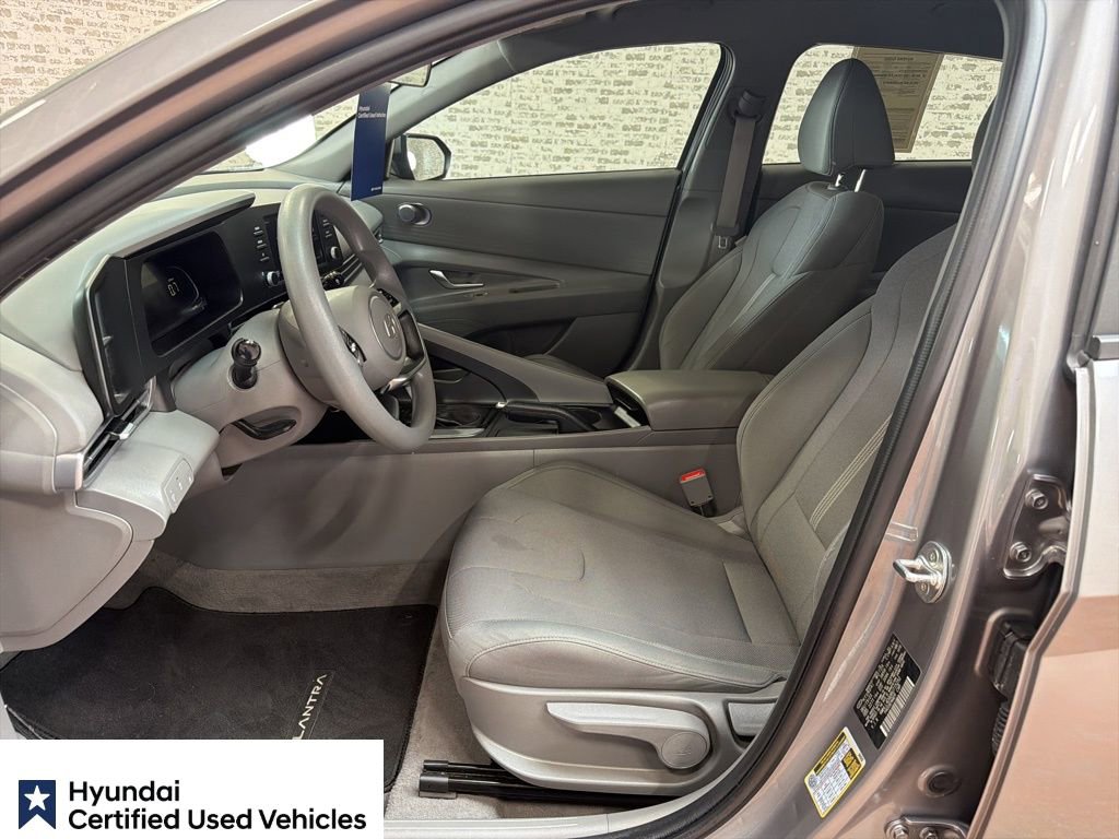 Certified 2024 Hyundai Elantra SE FWD image 27