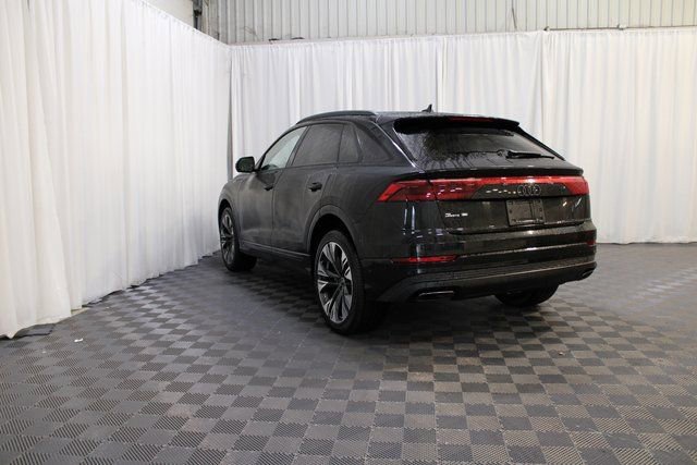 New 2025 Audi Q8 Premium image 25