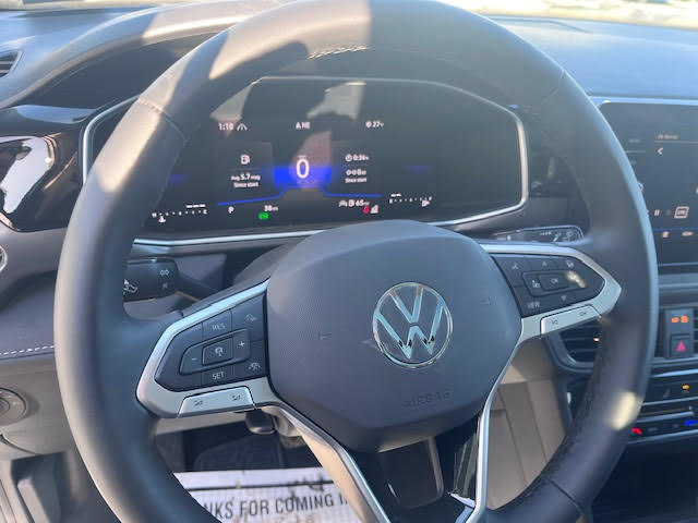 New 2026 Volkswagen Taos SE AWD/4WD image 8