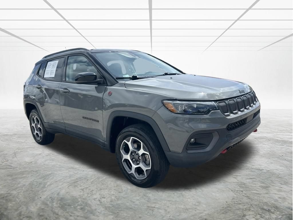 Certified 2022 Jeep Compass Trailhawk w/ Trailhawk Elite Group AWD/4WD image 2