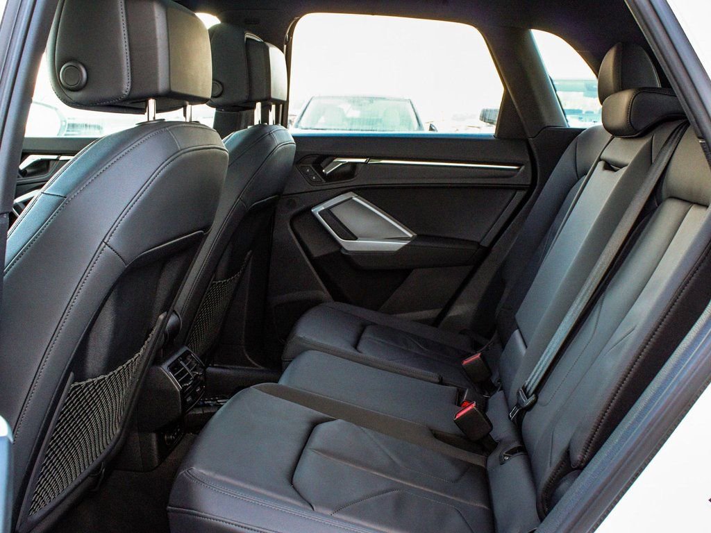 Used 2023 Audi Q3 2.0T Premium image 35