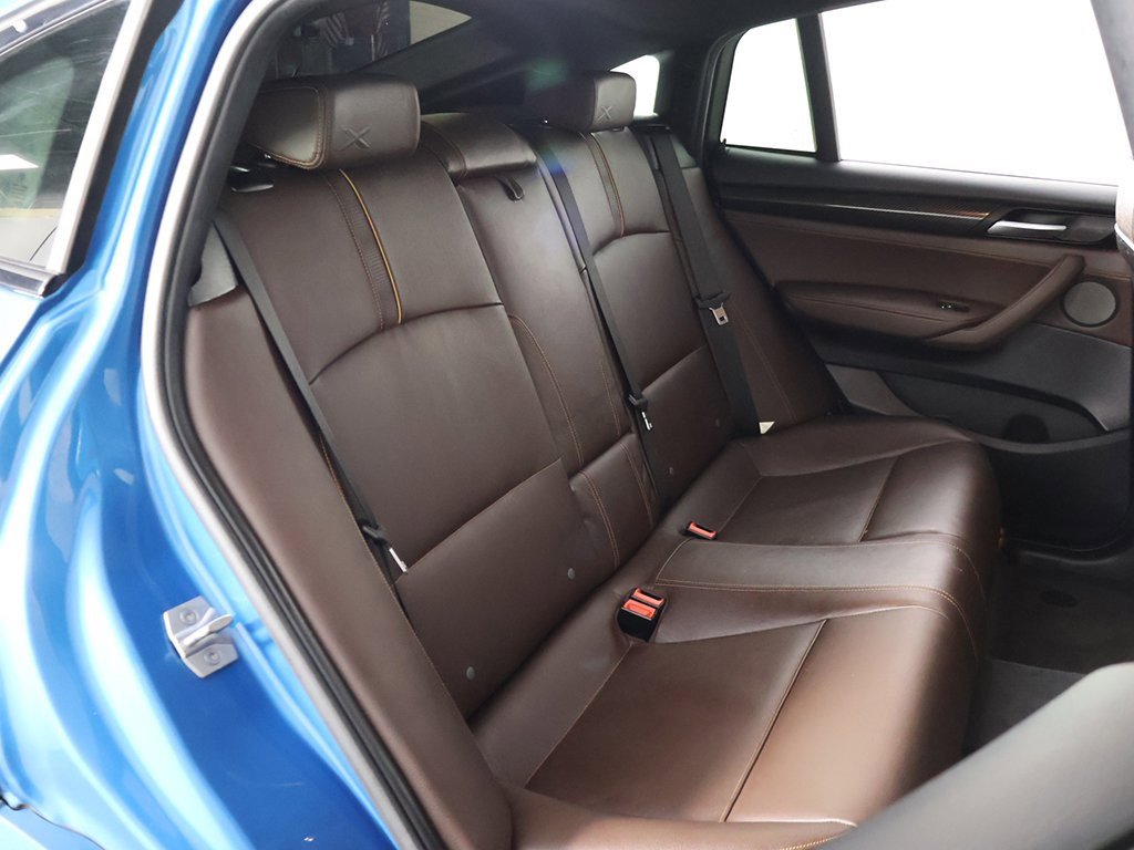 Used 2018 BMW X4 M40i w/ Driving Assistance Package image 33