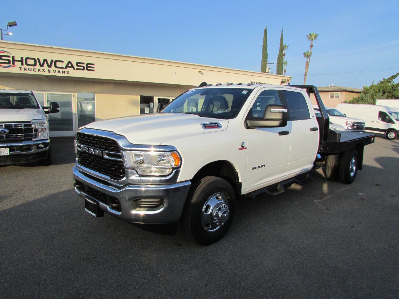 Used 2024 RAM 3500 SLT w/ Quick Order Package 2YG SLT image 4