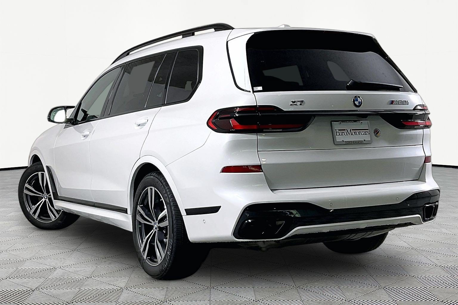New 2027 BMW X7 M60i AWD/4WD image 4