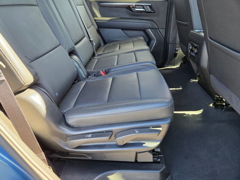 Used 2025 Chevrolet Tahoe LT AWD/4WD image 15