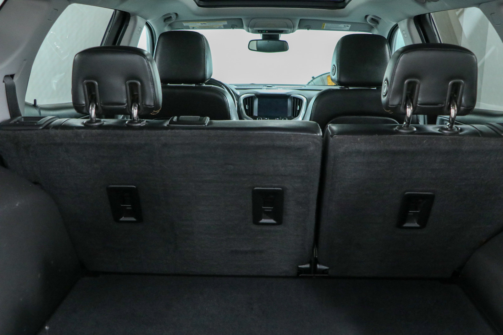 Used 2020 GMC Terrain SLT w/ Preferred Package FWD image 30