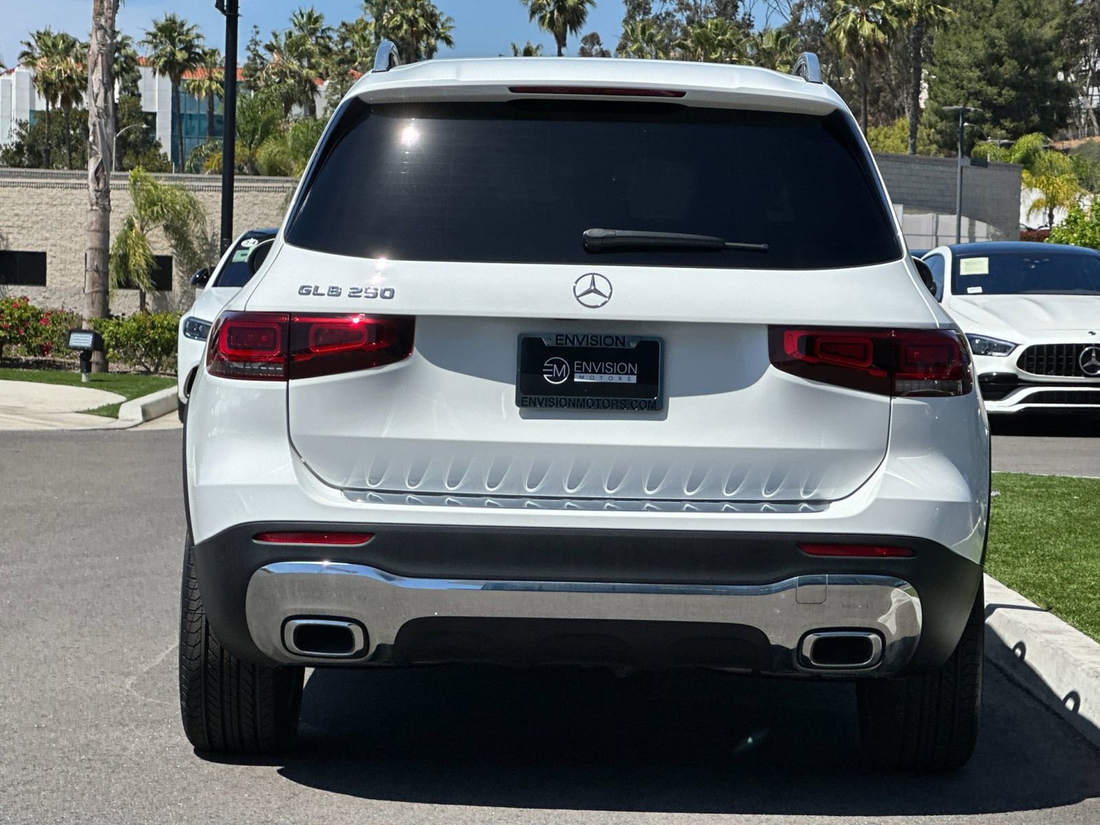 Used 2023 Mercedes-Benz GLB 250 image 4
