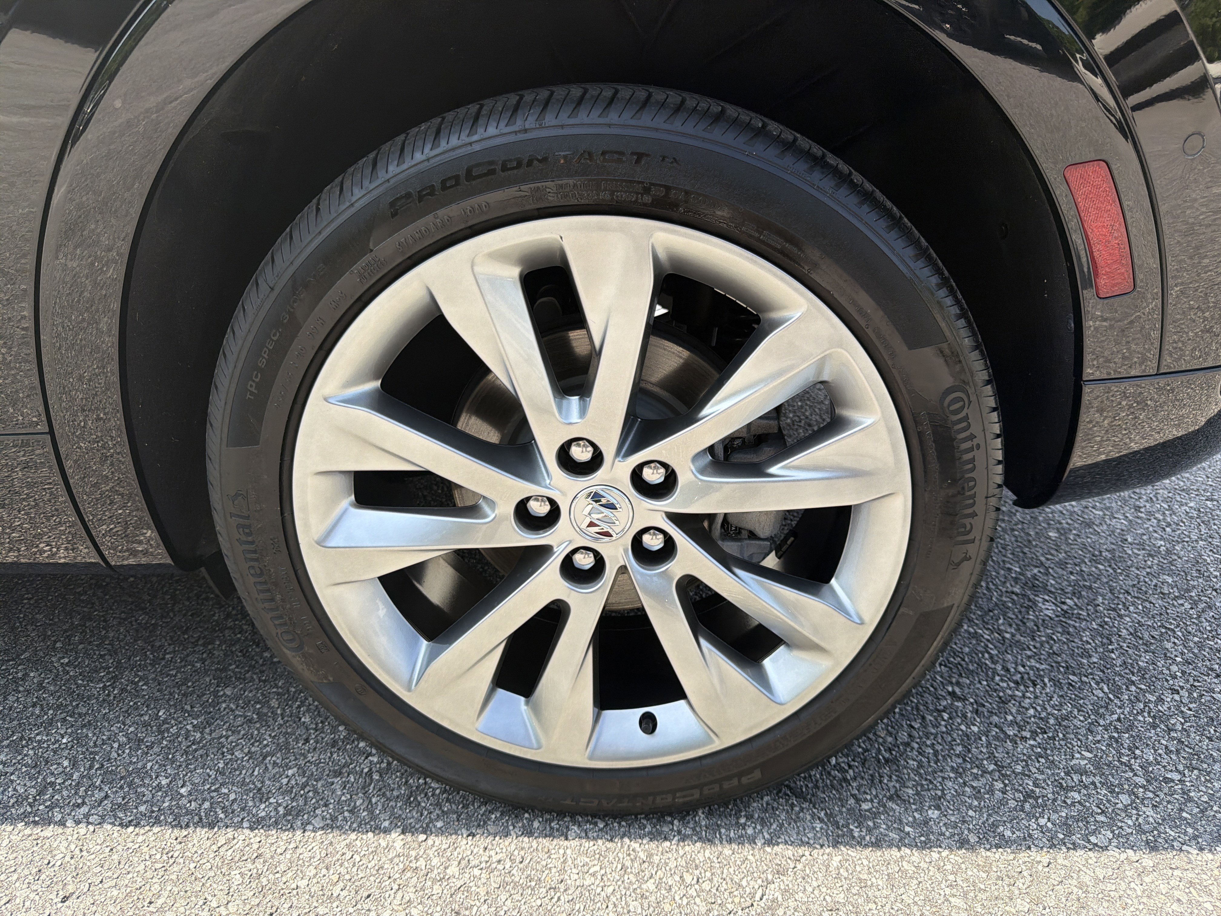 Used 2023 Buick Envision Avenir FWD image 20