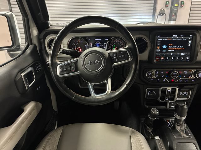 Used 2021 Jeep Wrangler Unlimited Sahara AWD/4WD image 13