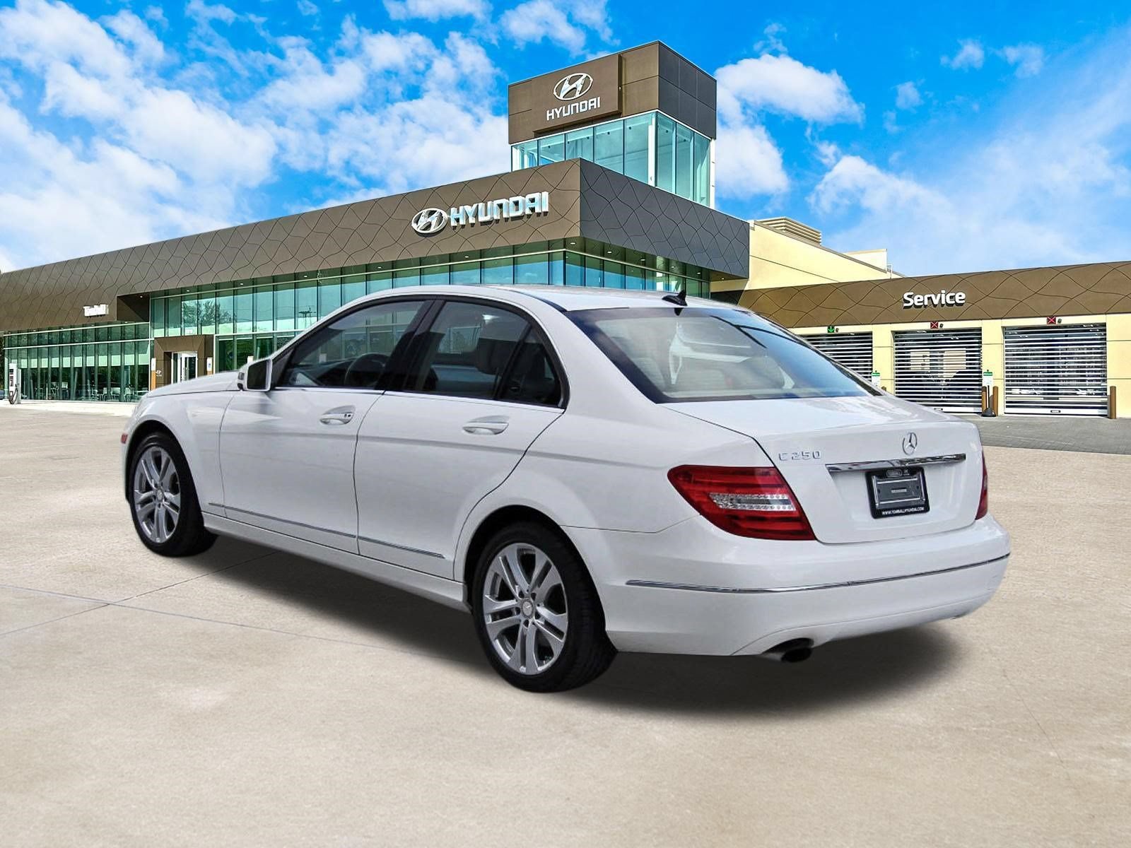 Used 2013 Mercedes-Benz C 250 Sedan image 8