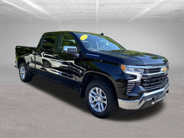 Used 2023 Chevrolet Silverado 1500 LT w/ Protection Package AWD/4WD image 4