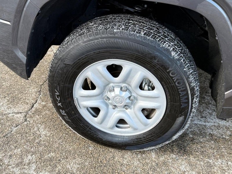 Used 2024 Toyota Tundra SR w/ SR Tow Package image 10