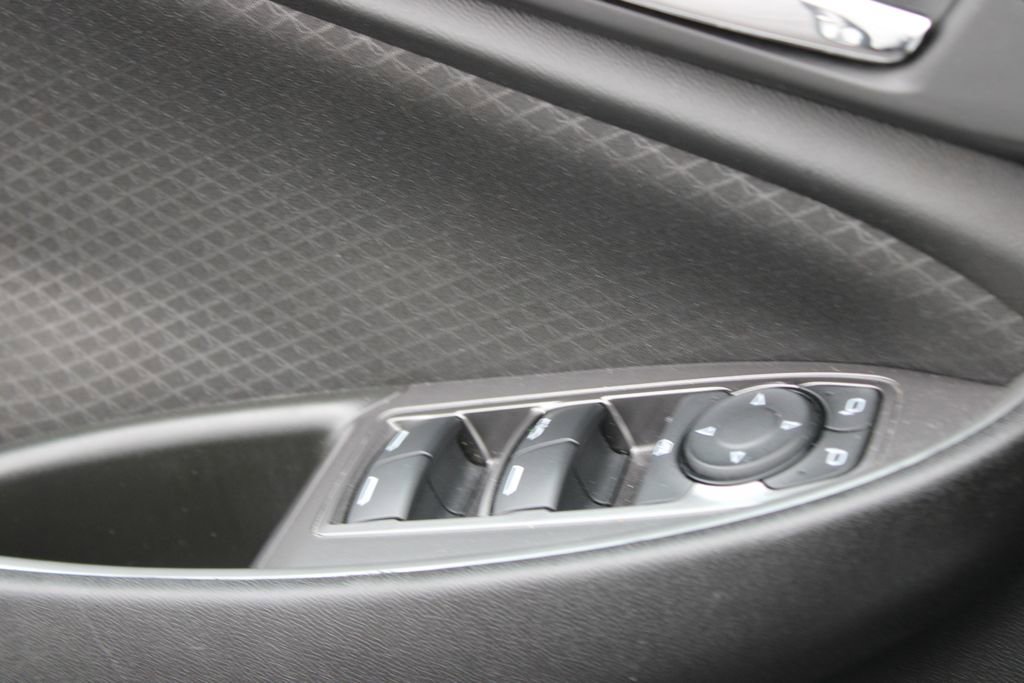 Used 2024 Chevrolet Malibu LT image 22