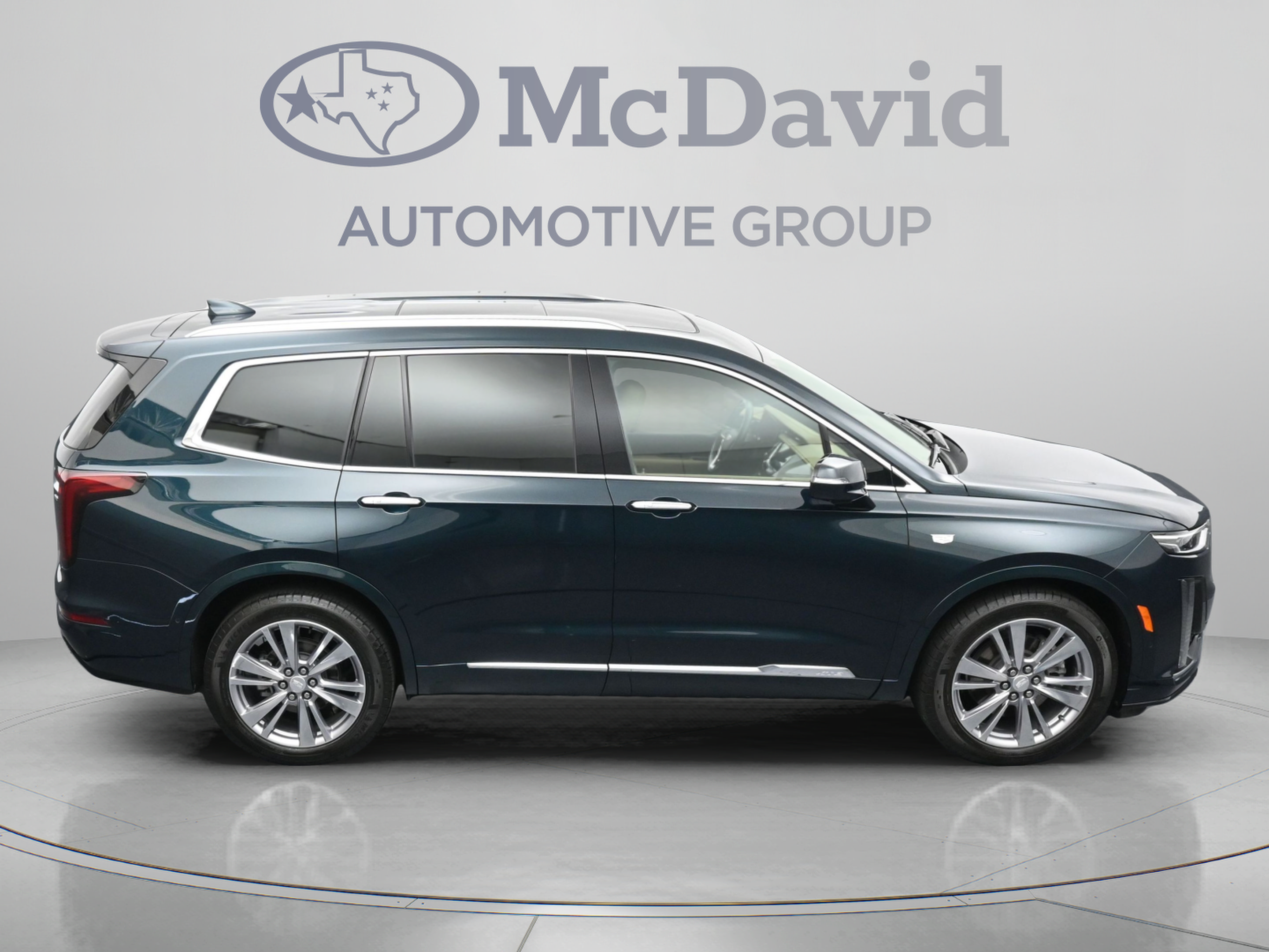 Used 2024 Cadillac XT6 Premium Luxury w/ Platinum Package FWD image 41