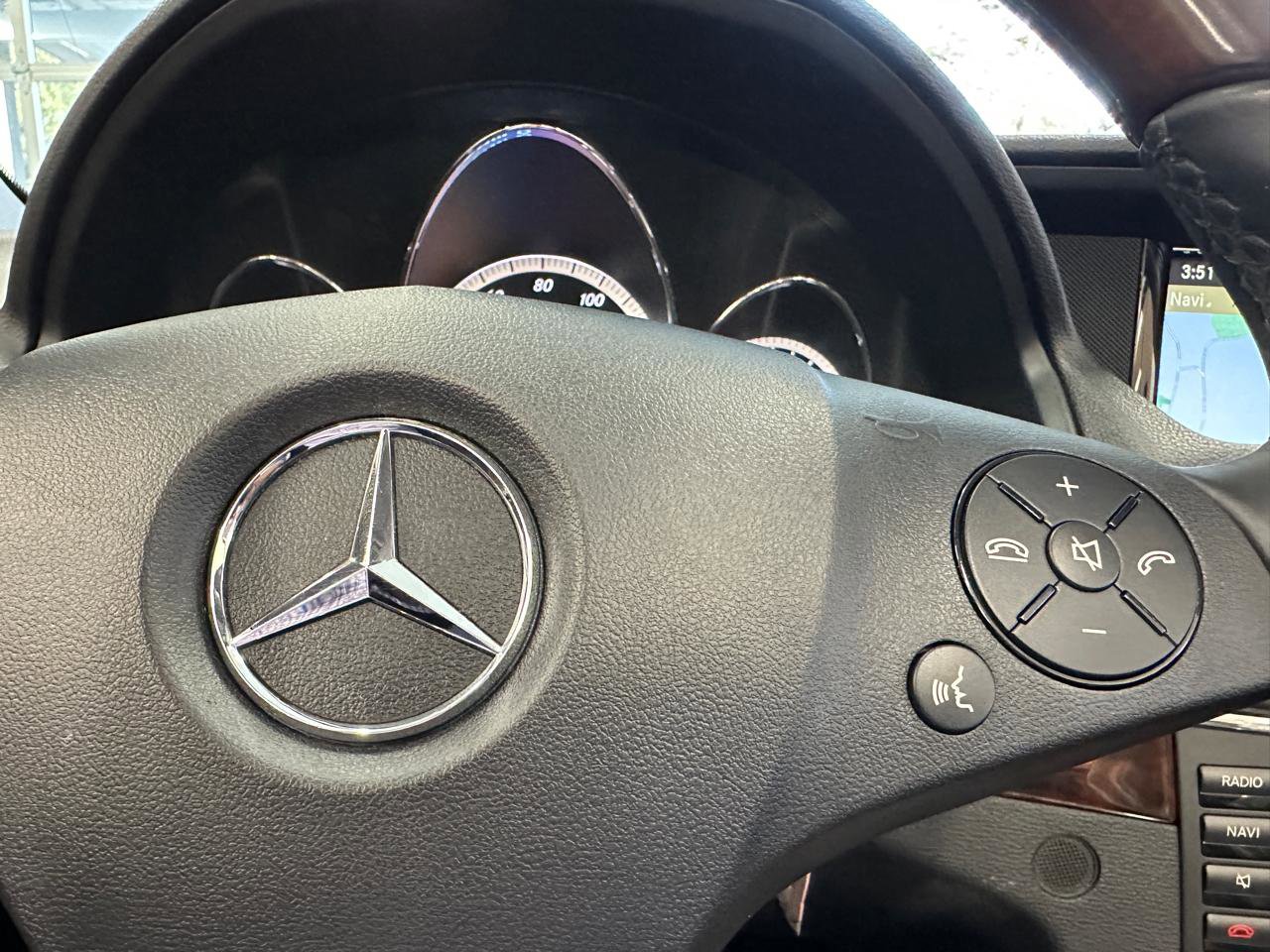 Used 2011 Mercedes-Benz E 350 Cabriolet image 36