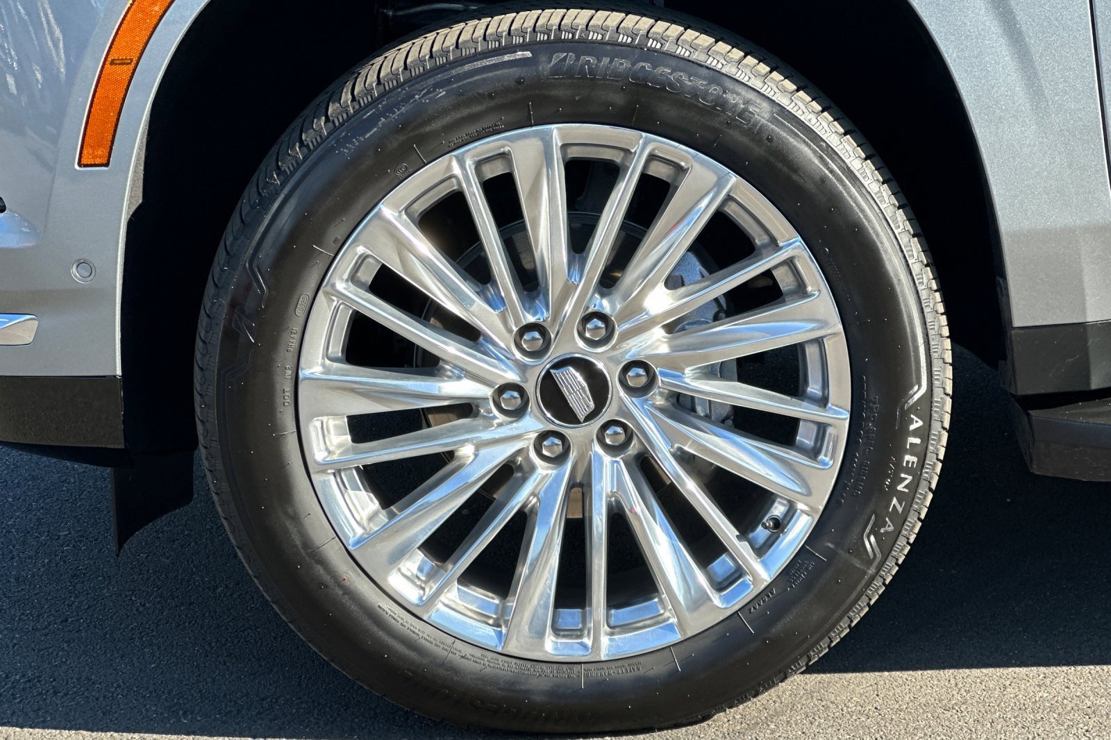 Used 2025 Cadillac Escalade Premium Luxury image 42