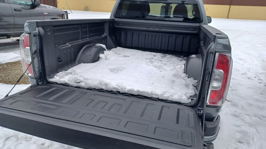 Used 2019 GMC Canyon All Terrain w/ Trailering Package image 7