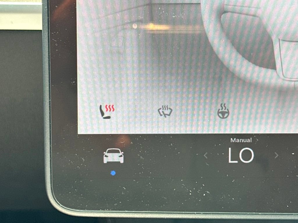 Used 2025 Tesla Model Y Long Range AWD/4WD image 6