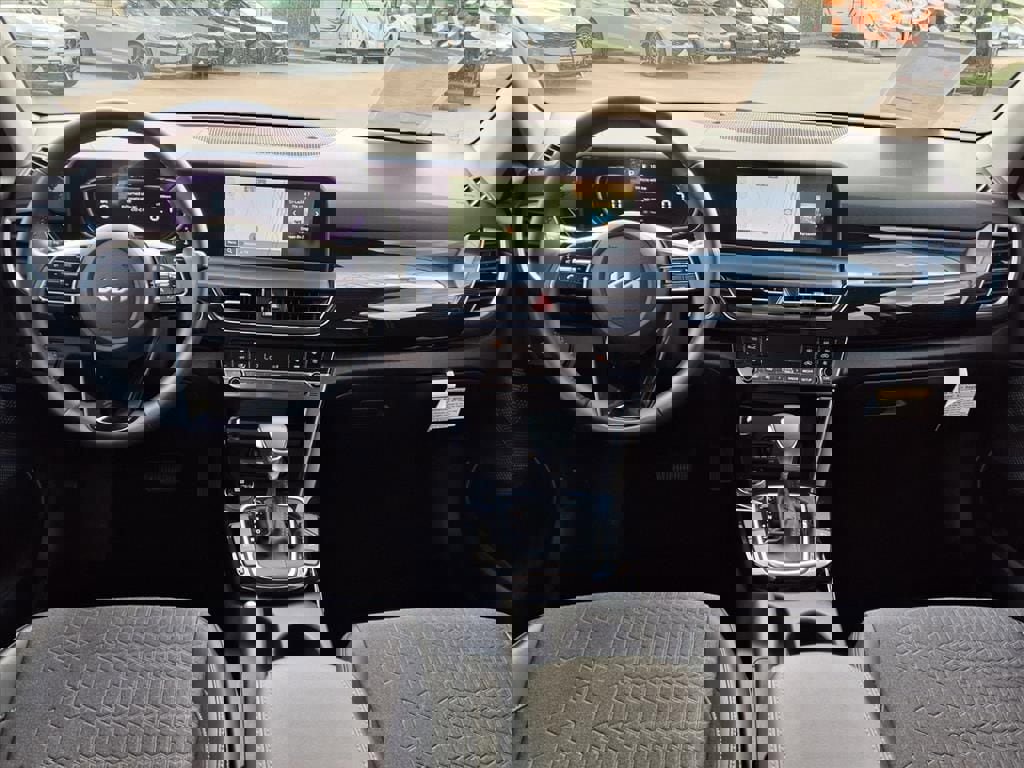 Used 2026 Kia Seltos S image 9