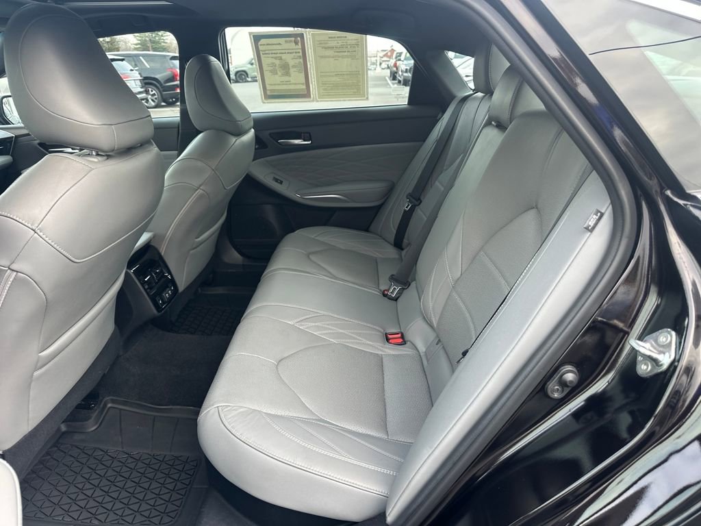 Used 2020 Toyota Avalon Limited w/ Advanced Safety Package image 16