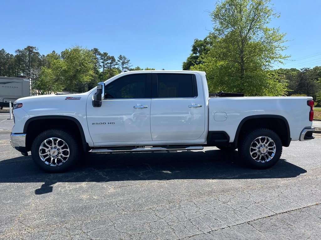 Used 2024 Chevrolet Silverado 2500 LTZ w/ LTZ Plus Package AWD/4WD image 18