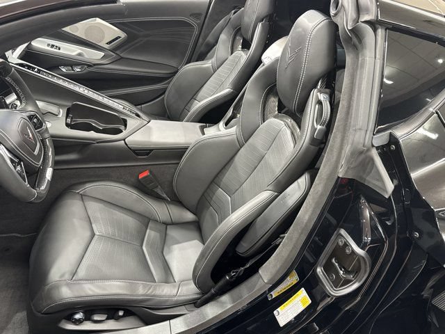Used 2024 Chevrolet Corvette Z06 RWD image 9