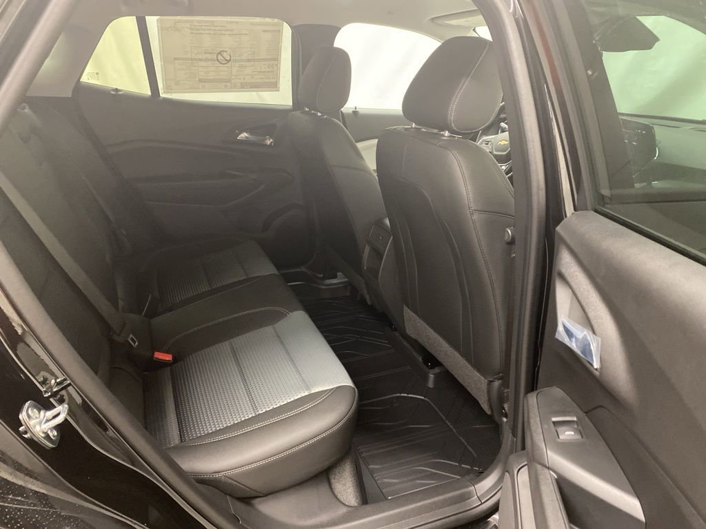 New 2026 Chevrolet Trax LT w/ Driver Confidence Package image 45