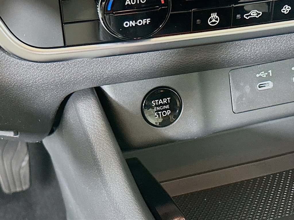 New 2026 Nissan Rogue Dark Armor AWD/4WD image 19