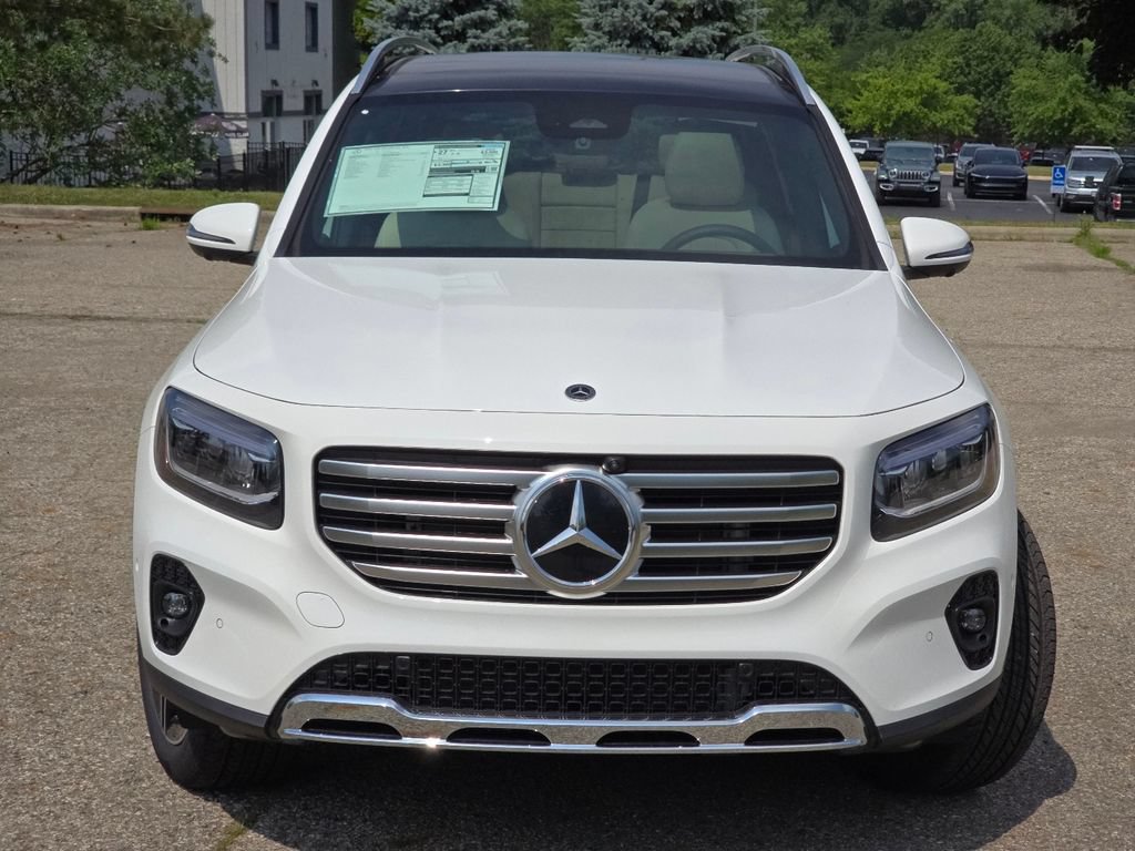 New 2026 Mercedes-Benz GLB 250 4MATIC image 11