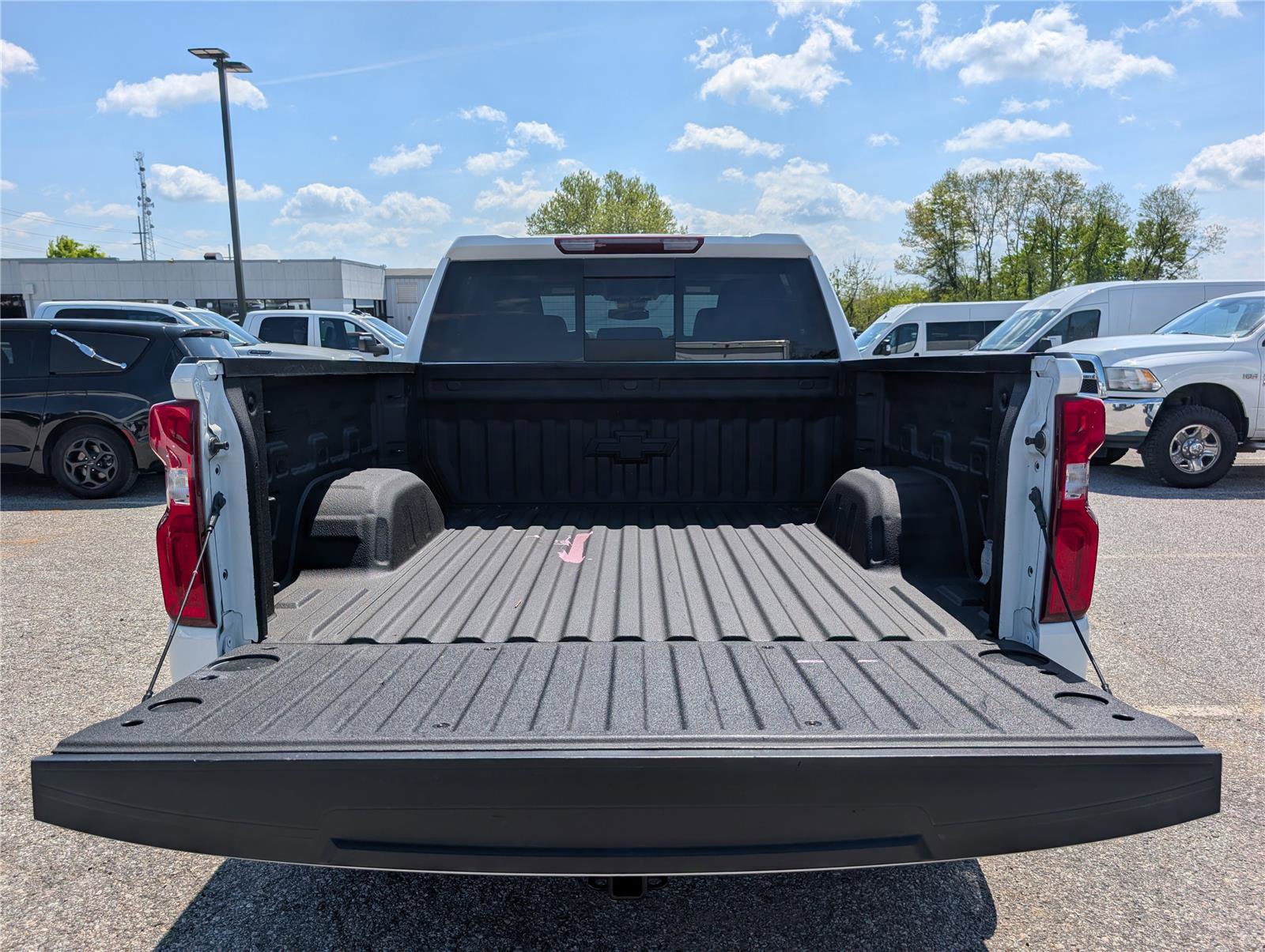 Used 2022 Chevrolet Silverado 1500 RST w/ RST All Star Premium Package AWD/4WD image 13