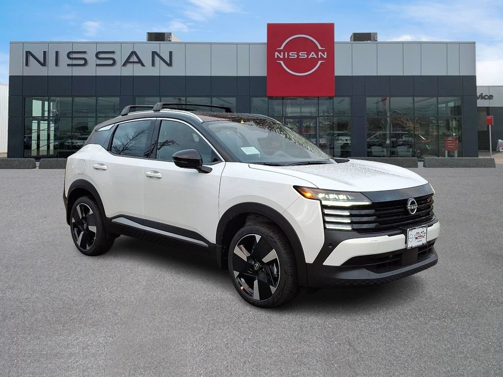 New 2026 Nissan Kicks SR w/ Cold Weather Package
