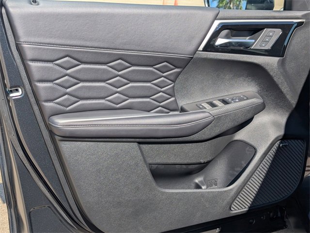 New 2025 Mitsubishi Outlander SEL image 10