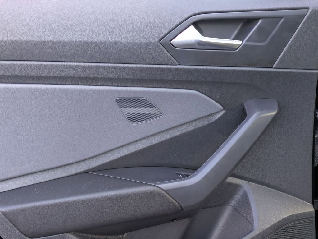 Used 2025 Volkswagen Jetta SE image 24