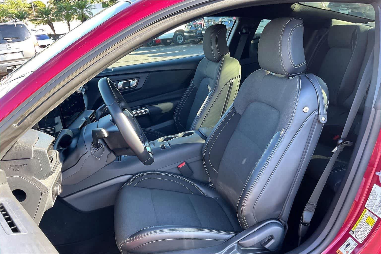 Used 2025 Ford Mustang GT RWD image 11