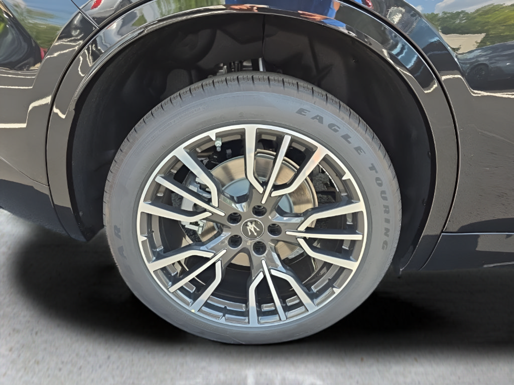 New 2025 Maserati Grecale Modena AWD/4WD image 14