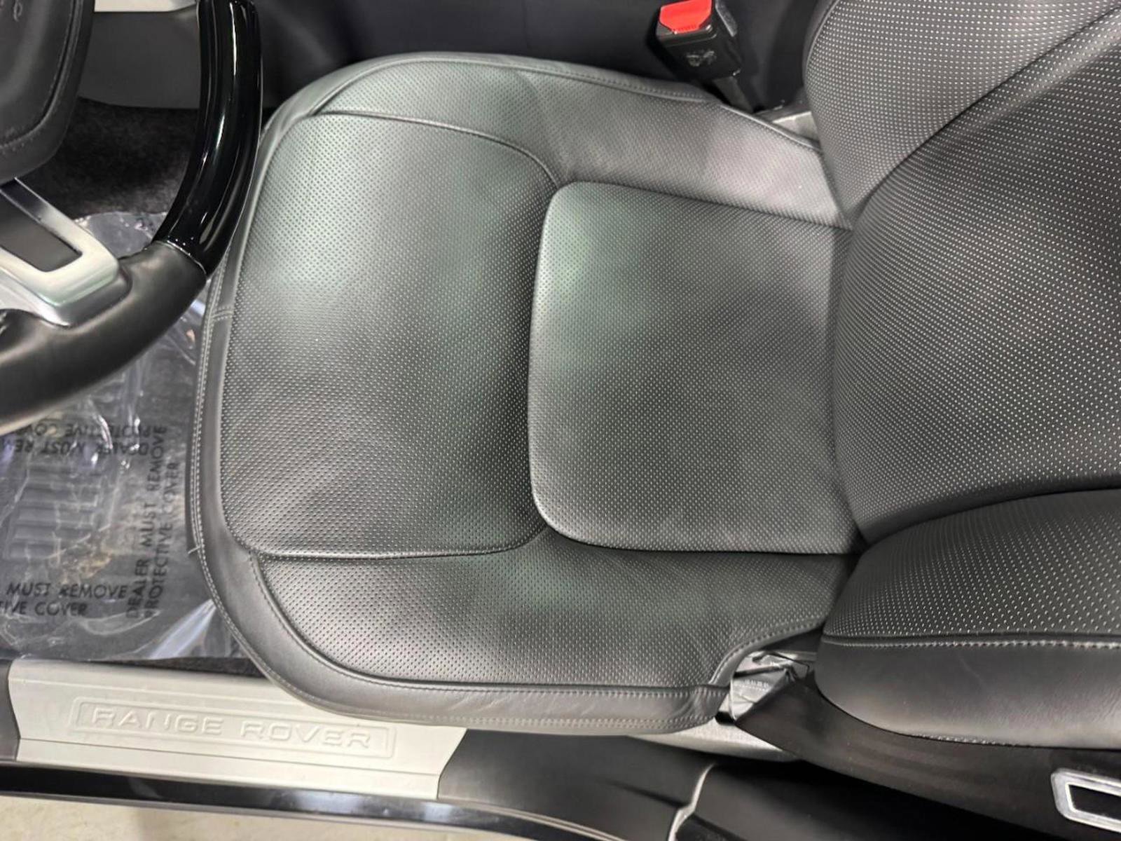 Used 2021 Land Rover Range Rover P525 Westminster Edition image 28