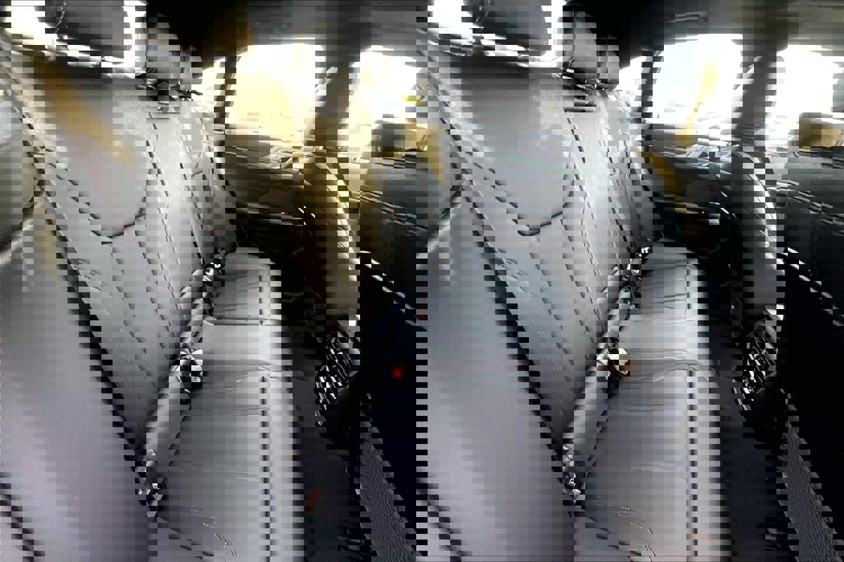 Used 2023 BMW i4 eDrive40 image 23