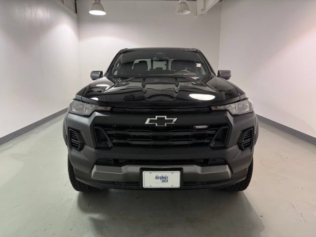 Certified 2025 Chevrolet Colorado Trail Boss AWD/4WD image 2
