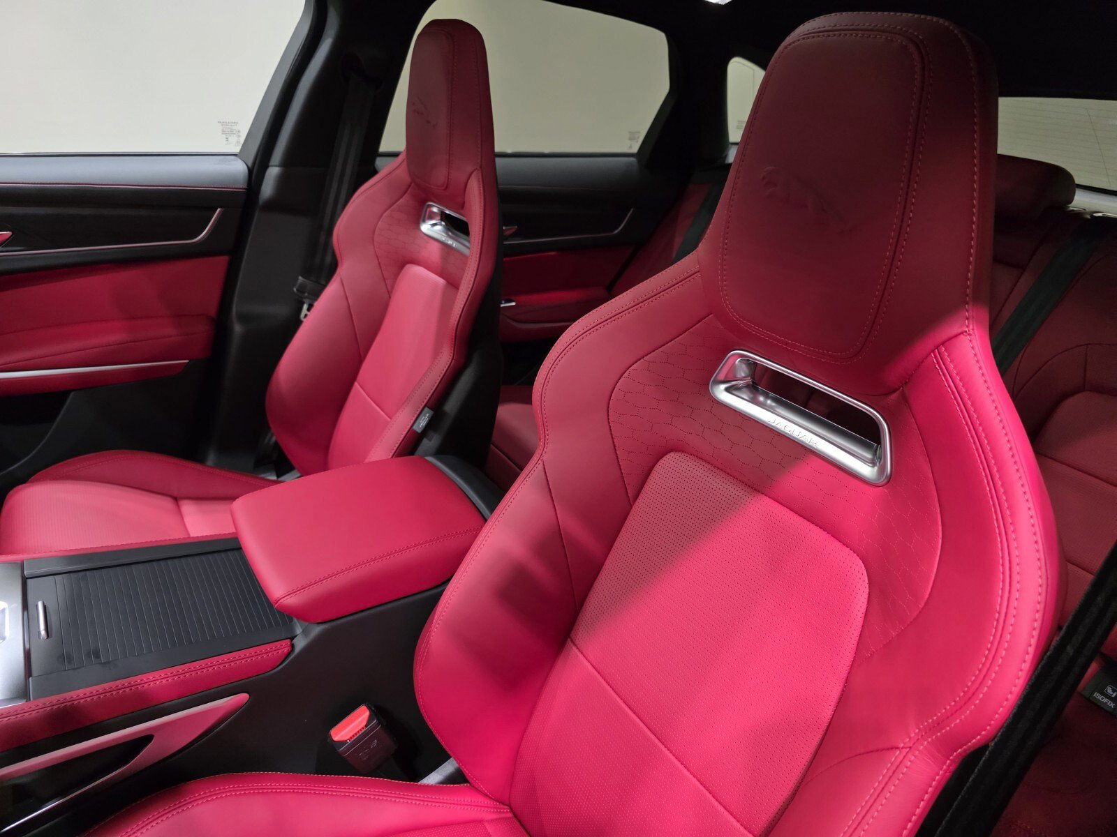 New 2026 Jaguar F-PACE R-Dynamic S image 7
