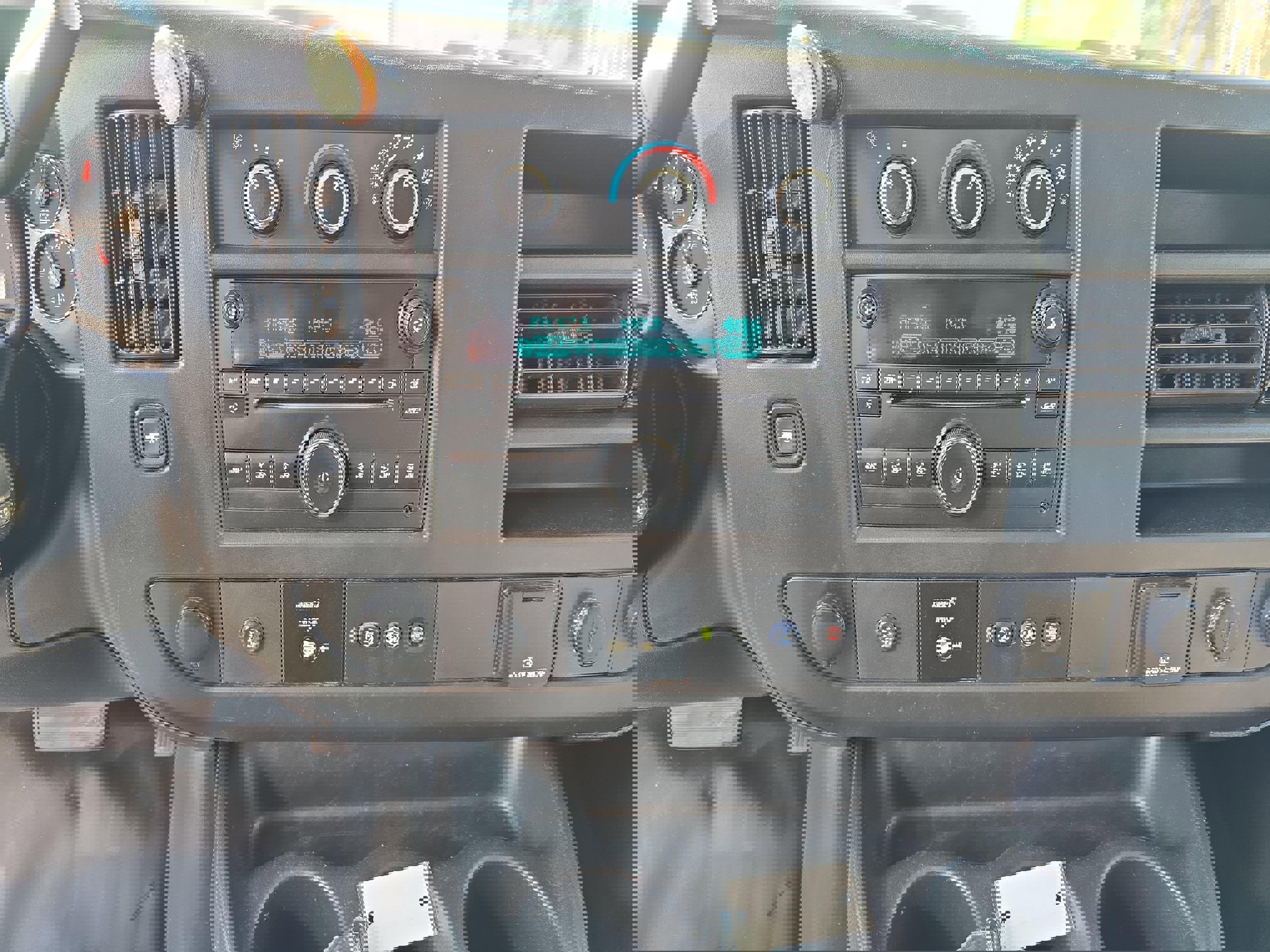 Used 2018 Chevrolet Express 3500 w/ Power Convenience Package image 21