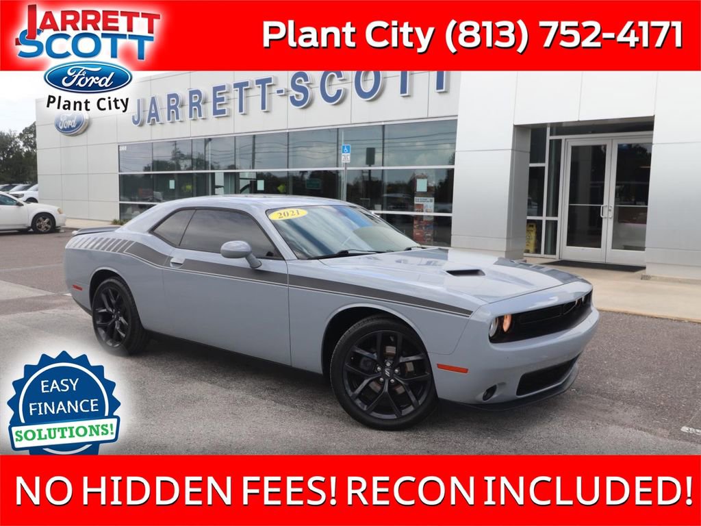 Used 2021 Dodge Challenger SXT w/ Driver Convenience Group RWD image 1