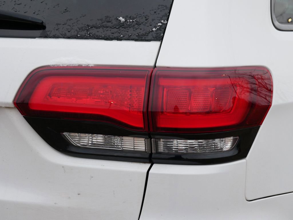 Used 2019 Jeep Grand Cherokee Altitude image 21