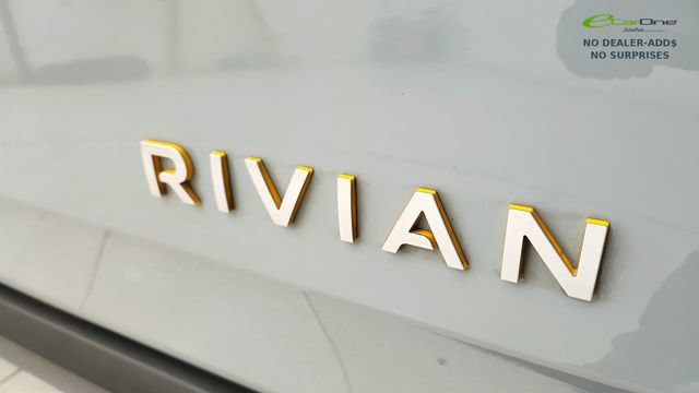 Used 2022 Rivian R1T Adventure AWD/4WD image 31