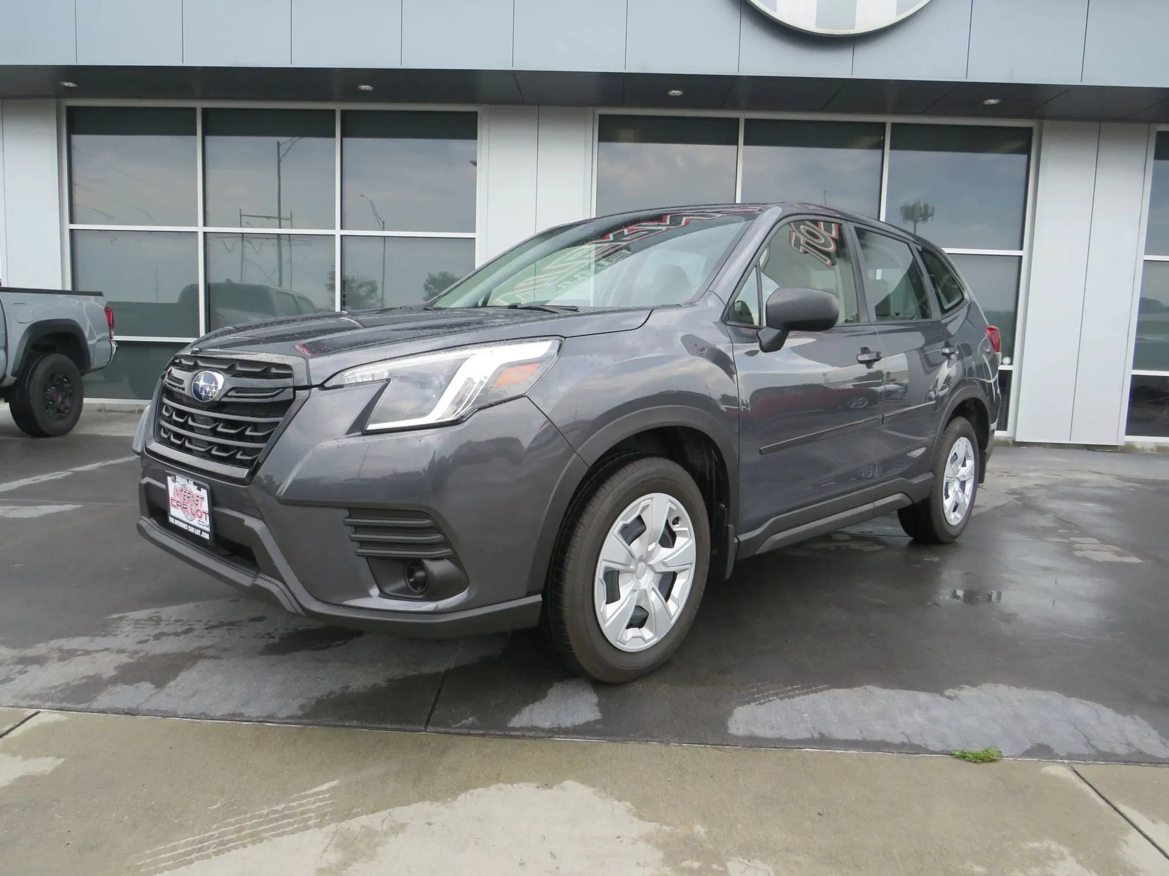 Used 2022 Subaru Forester AWD/4WD image 3