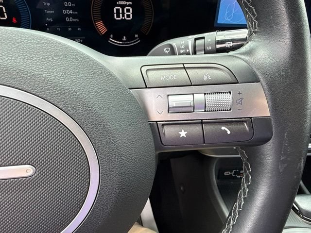 Used 2025 Hyundai Kona SEL AWD/4WD image 32