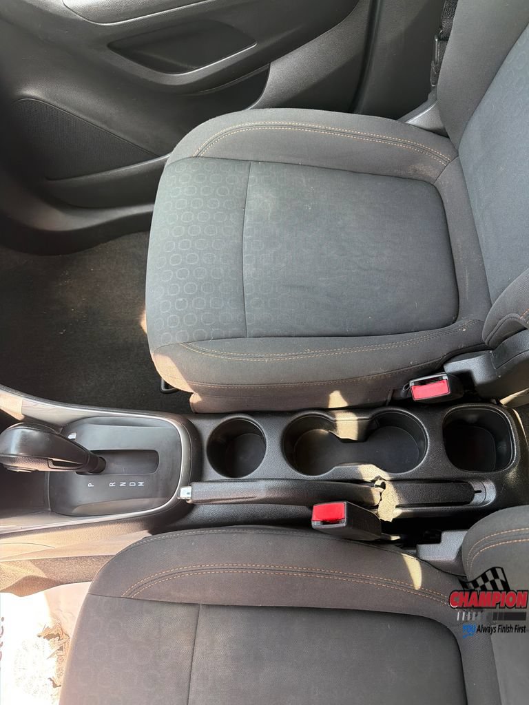 Used 2018 Chevrolet Trax LS AWD/4WD image 15