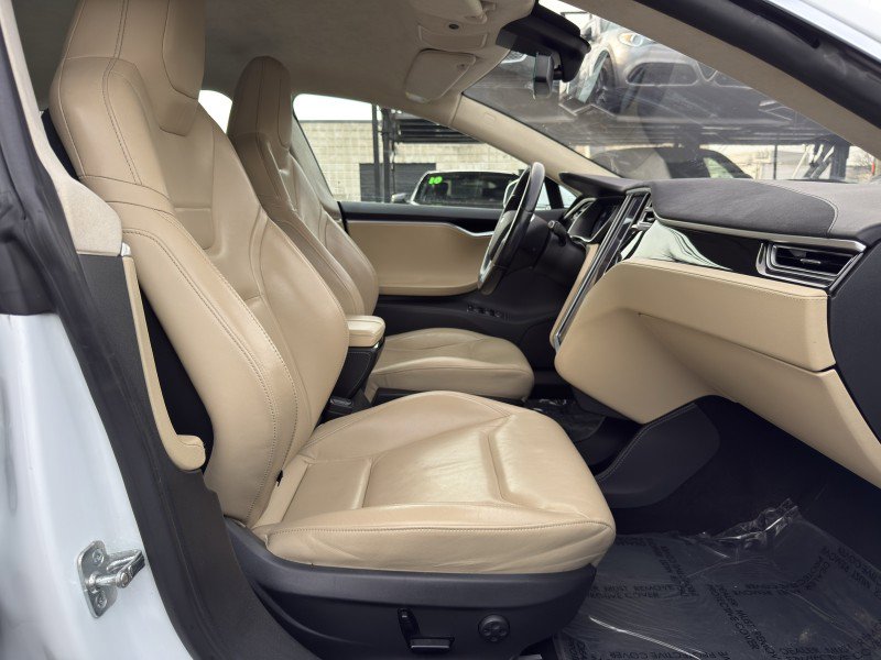 Used 2015 Tesla Model S 85D image 26