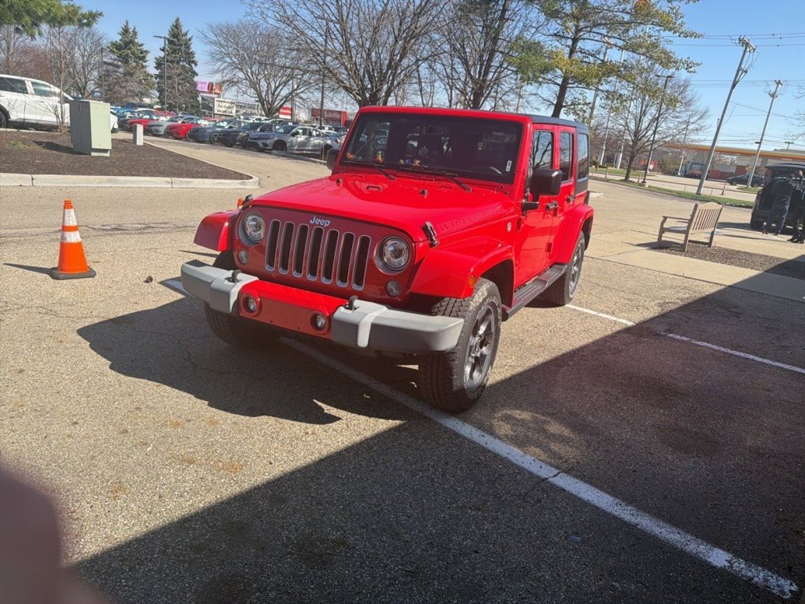 Used 2017 Jeep Wrangler Unlimited Sahara w/ Connectivity Group image 4
