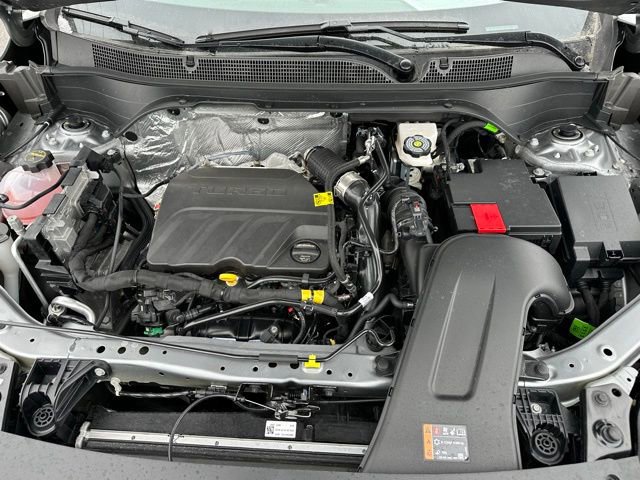 Used 2025 Chevrolet Trax RS w/ Driver Confidence Package image 19