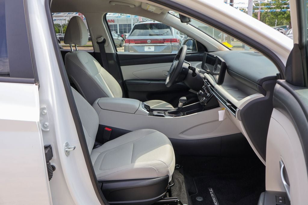 Used 2026 Hyundai Tucson SEL FWD image 8